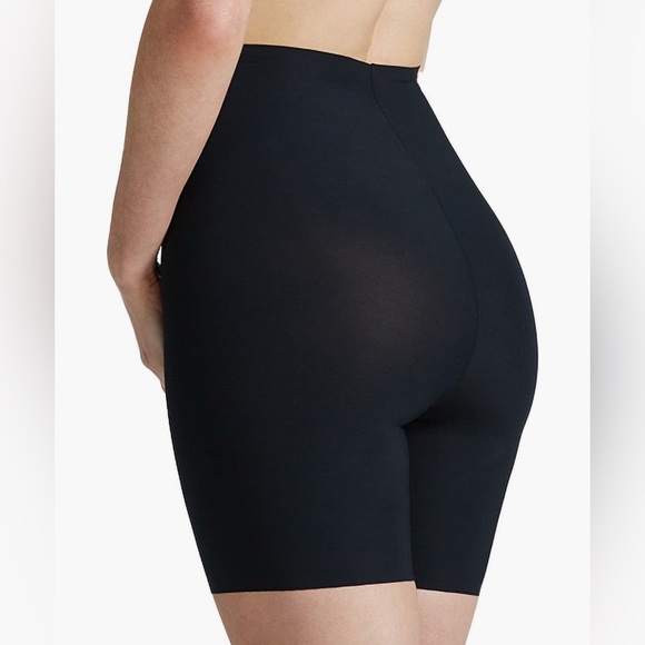 Commando Classic Control Shapewear Shorts - Like New! - Picture 2 of 3